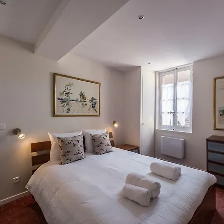 Daire 12 Carnot - Beaune (Cote d'Or)