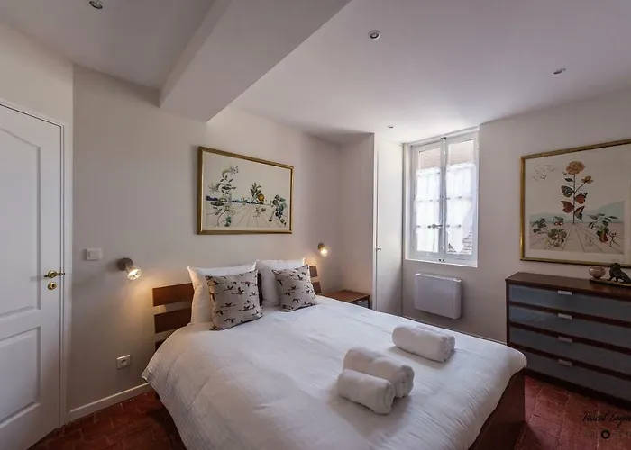 Апартаменти 12 Carnot - Бон